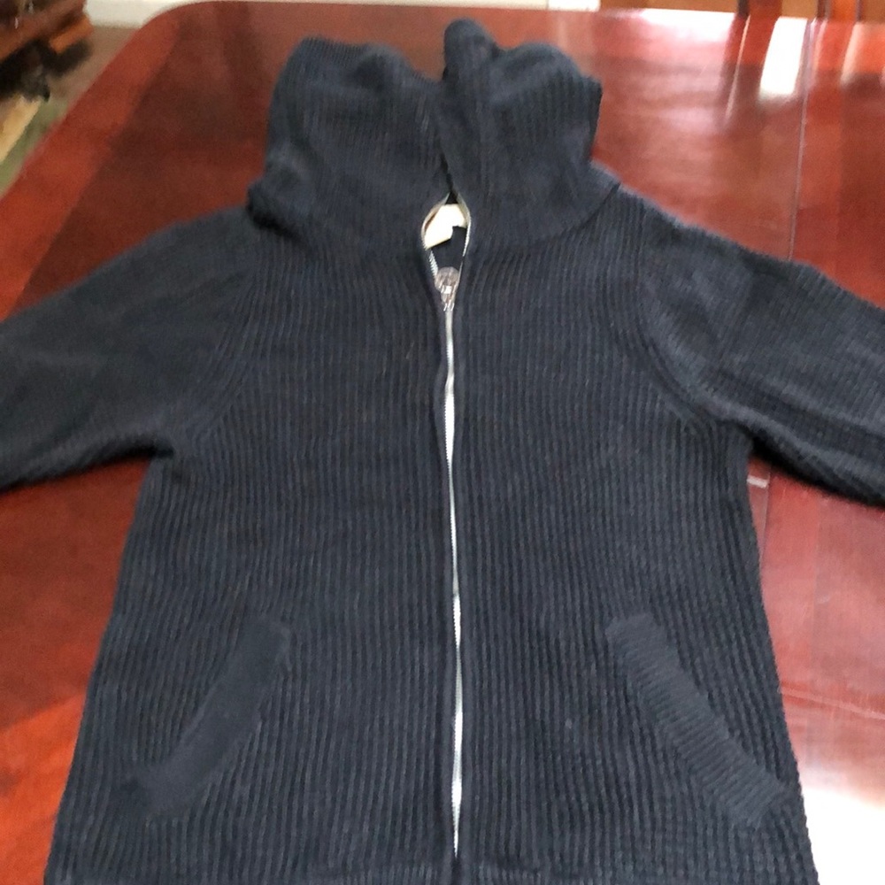 Short Sleeve Michael Kors Heavy Knitted zippered sweater.
